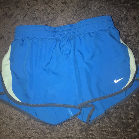 Nike Tempo Running Shorts - Picture 1 of 3